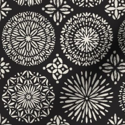 Detailed Handdrawn Mandala Tile | Creamy White, Raisin Black | Detailed