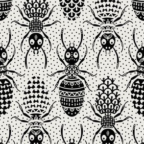 patterned ants black and white 18 inch
