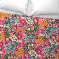 maximalism floral pattern clash // pink // medium