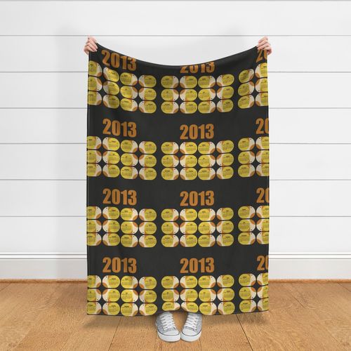 HOME_GOOD_THROW_BLANKET