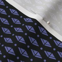 Geometric triangles in black and purple - small size