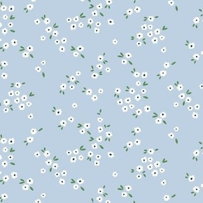 Meadow in Full Bloom – Baby Blue || Non-Directional Scattered Ditsy Flowers | Small/Tiny
