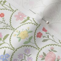 Wildflowers Scallop Trellis, Cottage Floral Scalloped PF036D