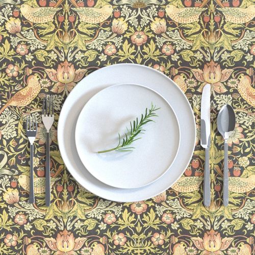 HOME_GOOD_RECTANGULAR_TABLE_CLOTH