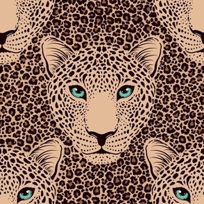  Pattern with a leopard's head