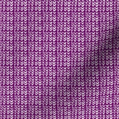 Hand Knit - 17 Aubergine Reverse