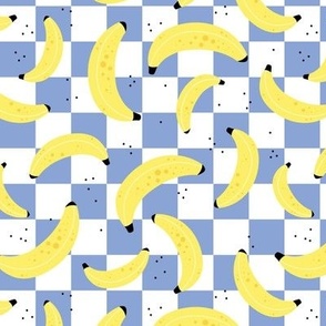 Retro banana smoothie - fruit garden on checkerboard plaid summer design nineties blue yellow white