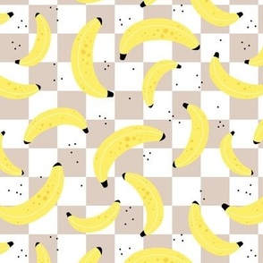 Retro banana smoothie - fruit garden on checkerboard plaid summer design vintage seventies beige tan white yellow