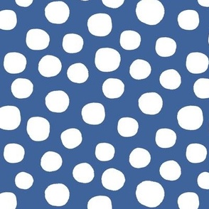 Medium Bold Polka Dot blue-white