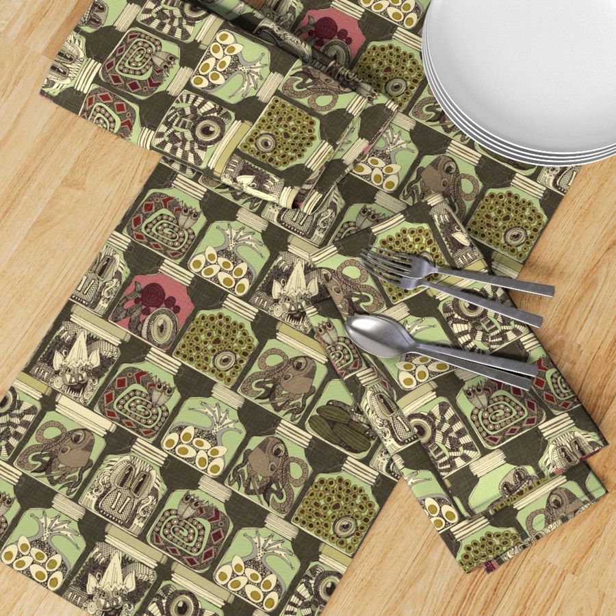 HOME_GOOD_TABLE_RUNNER