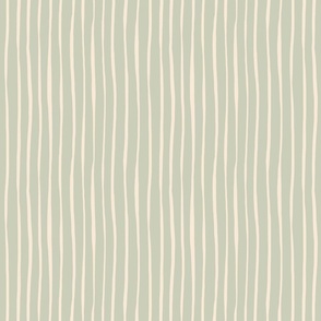 Wobbly stripes - pale green