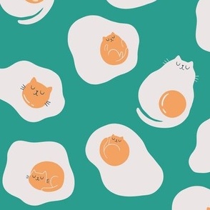  Funny cat and fried eggs