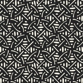 hand drawn geometric | creamy white, raisin black_circle weave