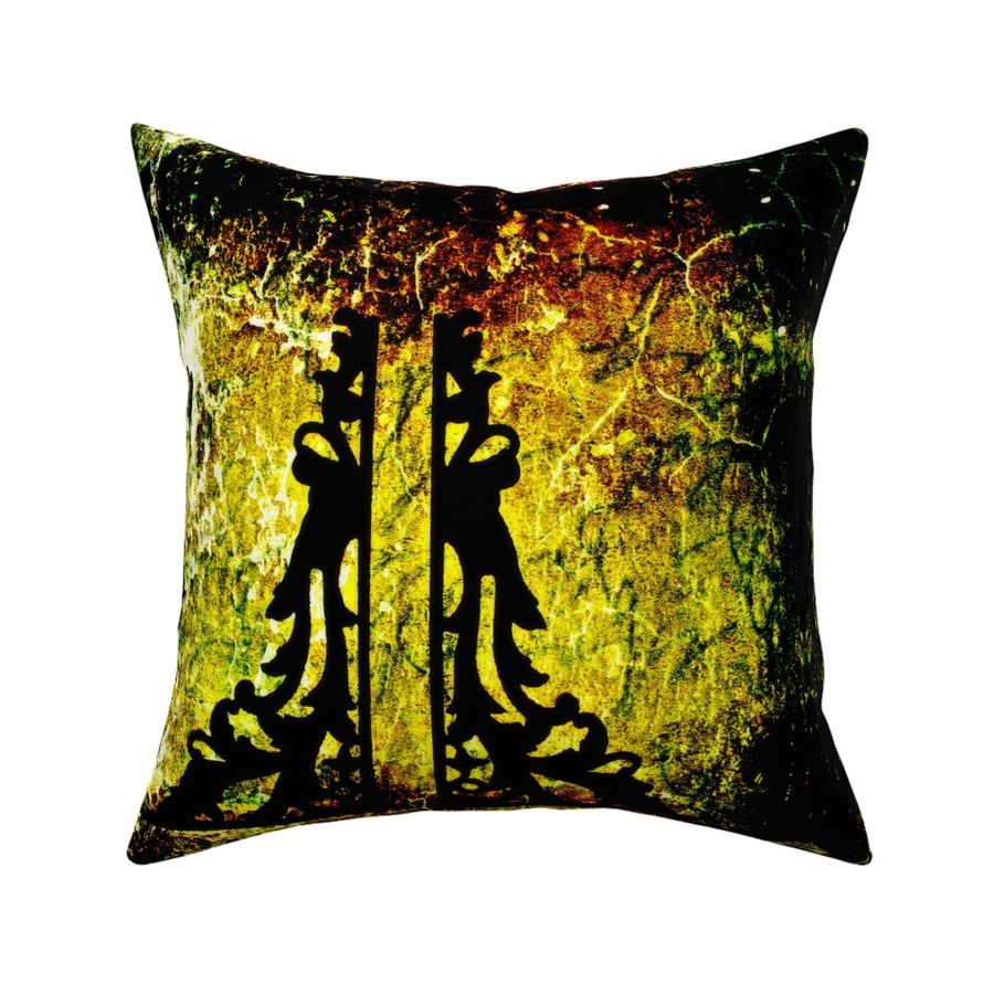 HOME_GOOD_SQUARE_THROW_PILLOW