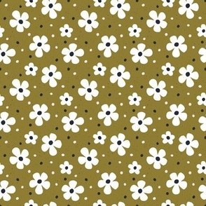 Textured White Daisy in Moss Green Small