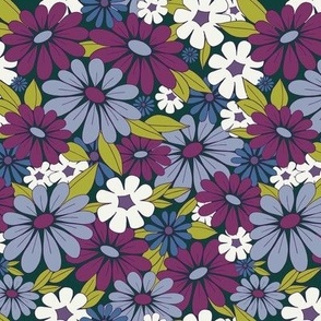 Vintage Daisies - Purple Periwinkle Blue and White / Medium 8 inch