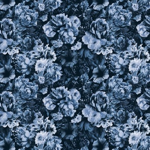 Floral Baroque Opulence In Shades Of Blue Extra Small