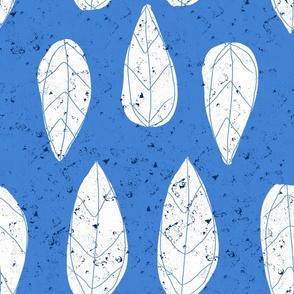 Summer_Leaves_-_Blue_And_White_