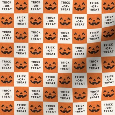 (small scale) Halloween Pumpkin Check - Checkerboard - Trick or Treat - orange/cream - LAD23
