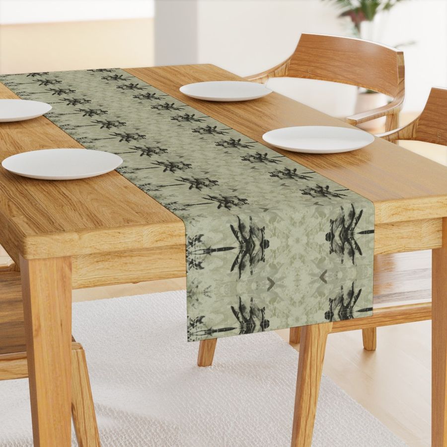 HOME_GOOD_TABLE_RUNNER