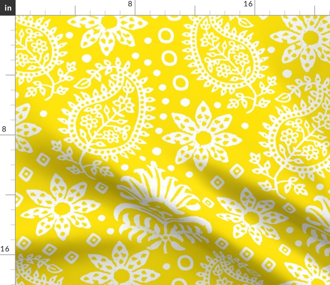 Vintage Indian Blockprint Pattern Charming Nostalgic Boho Style White On Yellow 