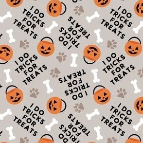 (small scale) I do tricks for treats - Dog Halloween Pumpkin Buckets Bones Paw Prints - neutral - LAD23