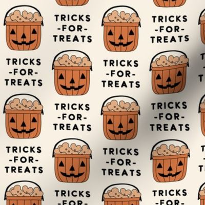 Tricks For Treats - Pumpkin Bucket with Dog Treats - cream - LAD23