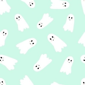 Friendly cute ghosts mint 8x8