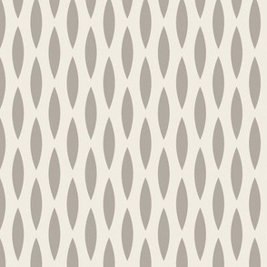 grate - cloudy silver taupe _ creamy white 02 - simple geometric blender