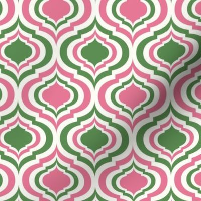 Magical retro lantern geometric, quatrefoil ogee -bubblegum pink and kelly green on natural - Magical Meadow Collection - small