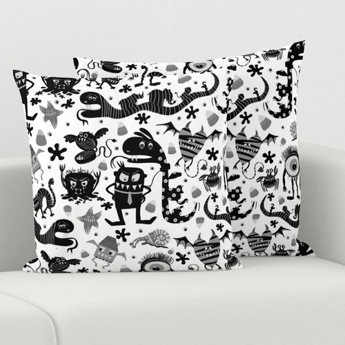 HOME_GOOD_SQUARE_THROW_PILLOW