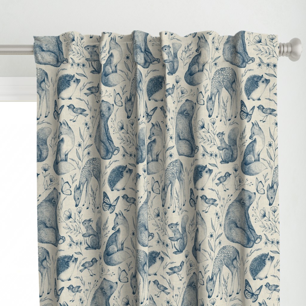Forest Fauna Toile 