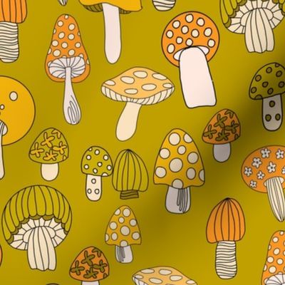 XLARGE Retro Mushroom fabric - seventies trippy retro shrooms 12in