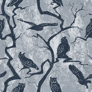 Small-scale Silhouettes of Owls and Trees Variation 5