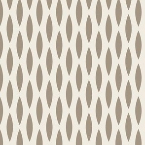 grate - creamy white _ khaki brown 02 - simple geometric blender