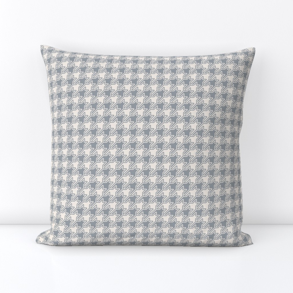 Houndstooth Echo (medium) in gray and ivory white