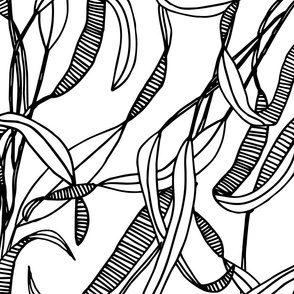 Large Scale Simple Black & White Lined Leaves