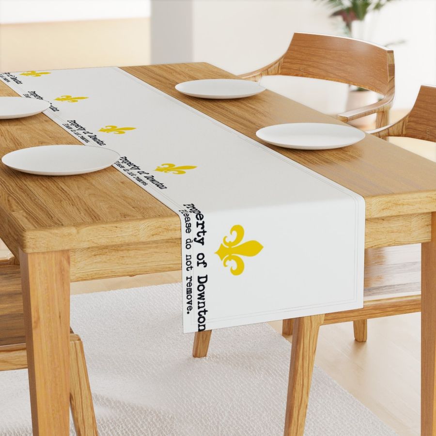 HOME_GOOD_TABLE_RUNNER