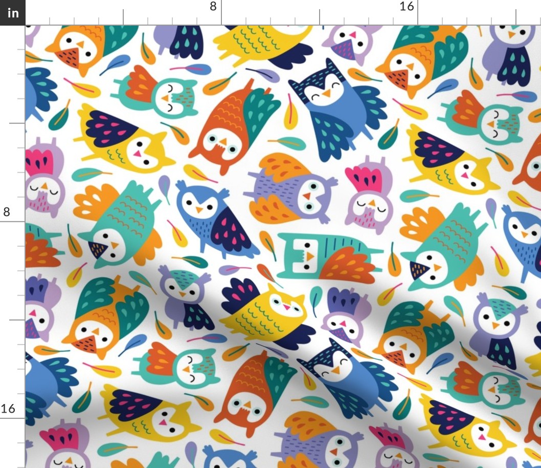 Colorful Owls white