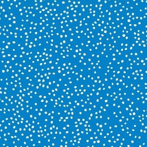 Speckle in sky blue and white. Large scale