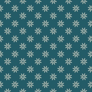 Small Cream Forest Green Snowflake Leaves