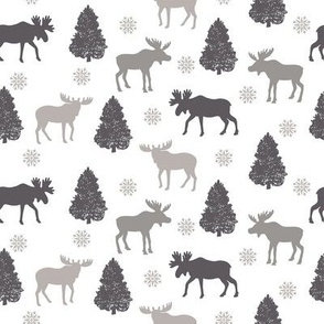 Winter Moose Gray Medium 8"