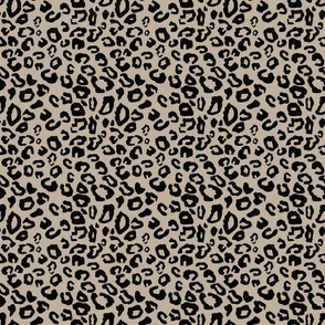 black on beige leopard print / small