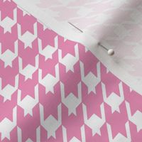 Take me to the movies - Pied de poule basic houndstooth french fashion texture white pink