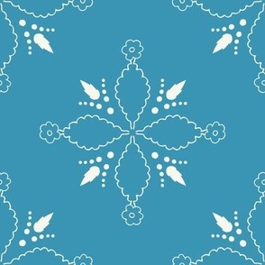 (XL) floral white ornament with leaves on Greek sea blue