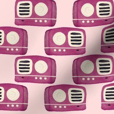 Vintage Radio pink