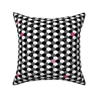 Monster Scallop - Black and Pink