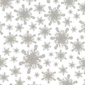 Vintage Snowflake Charm White 24x24