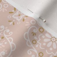 Dainty abstract motifs 