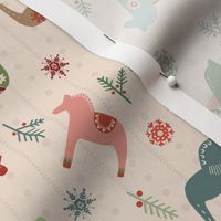 Nordic Christmas Dala Toss Pattern - Ivory